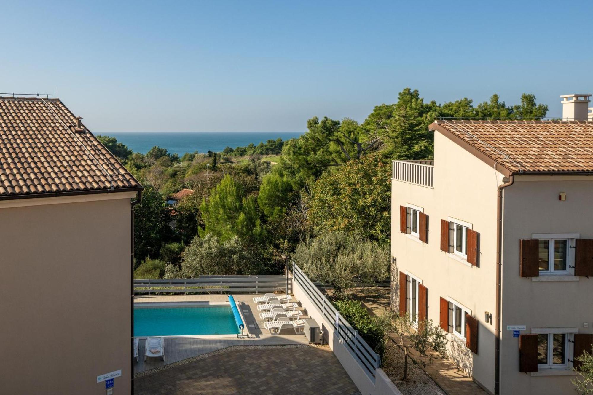 Villa Chiara holiday home Premantura Esterno foto