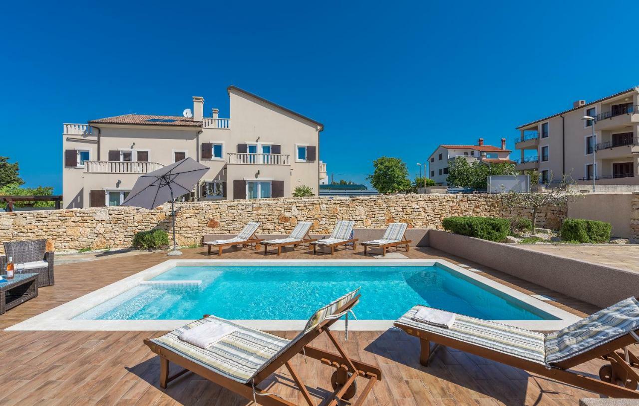 Villa Chiara holiday home Premantura Esterno foto